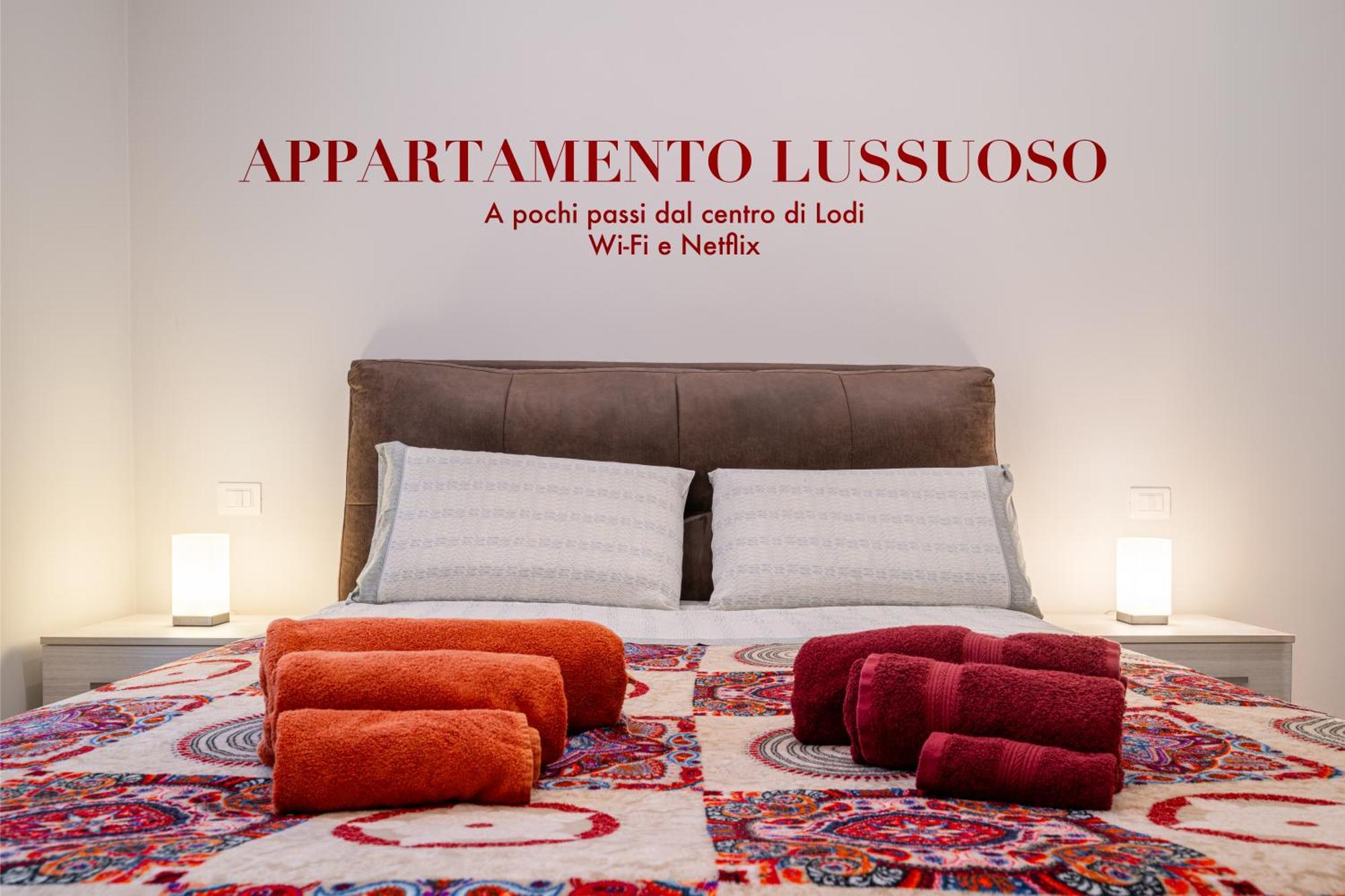 Appartamento Lussuoso Lodi Esterno foto